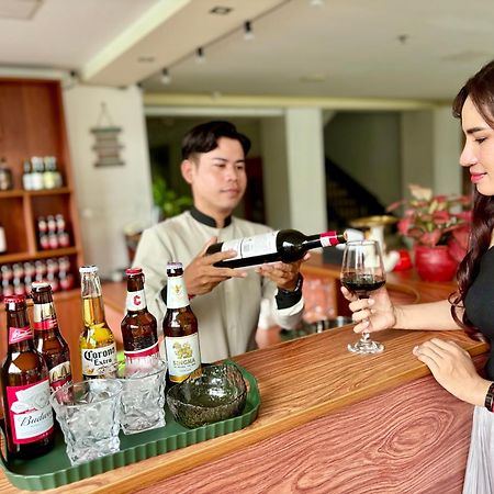 City Comfort Hotel Phnom Penh Airport Eksteriør billede