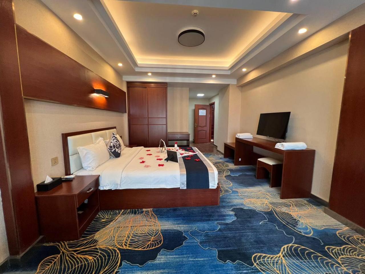 City Comfort Hotel Phnom Penh Airport Eksteriør billede