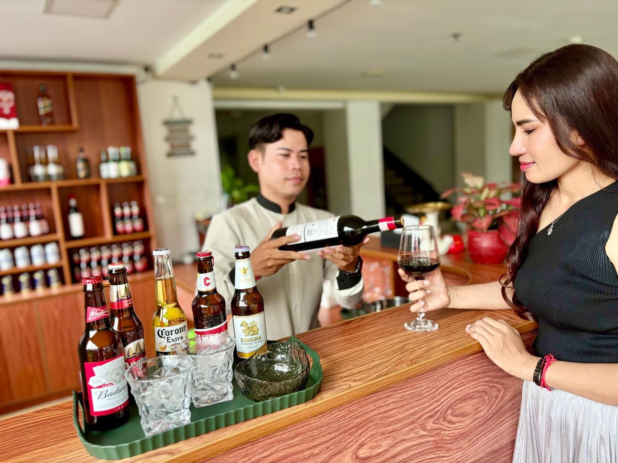 City Comfort Hotel Phnom Penh Airport Eksteriør billede